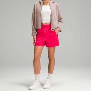 Lululemon stretch woven shorts L